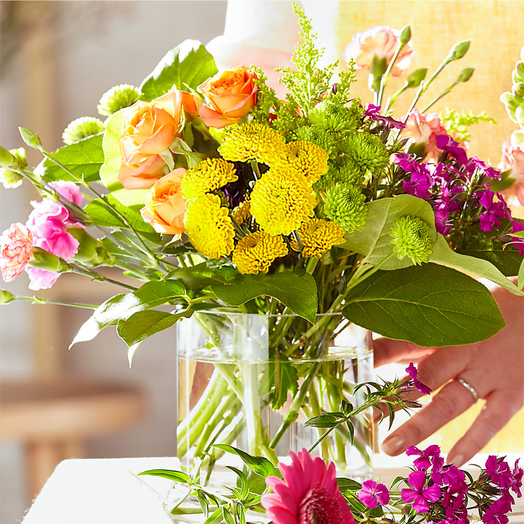 Bold & Bright – A Florist Original – KELLEN'S FLORIST INC, Hobart IN