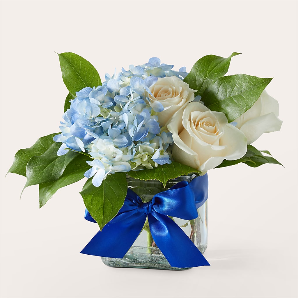 Sky Blue Delight Bouquet – KELLEN'S FLORIST INC, Hobart IN