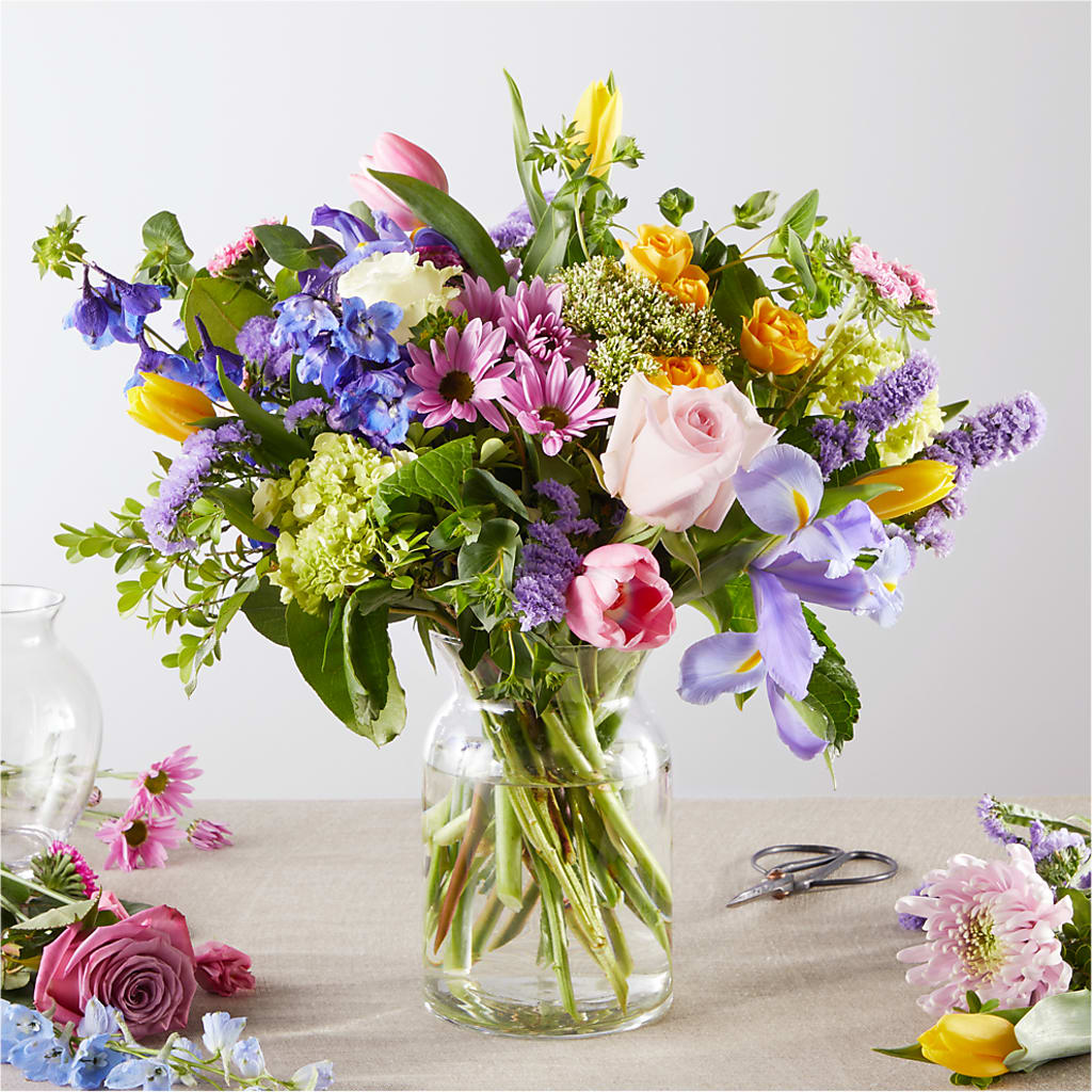 Pastel Tradition - A Florist Original – KELLEN'S FLORIST INC, Hobart IN