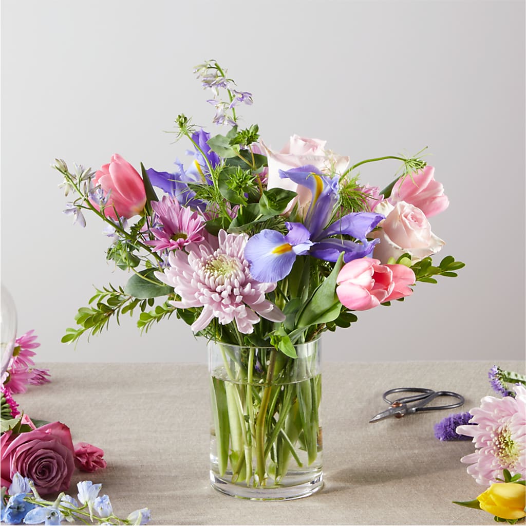 Pastel Tradition - A Florist Original – KELLEN'S FLORIST INC, Hobart IN