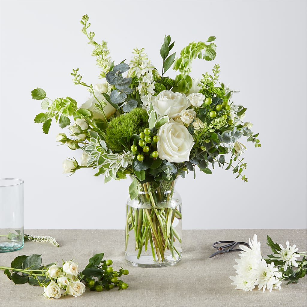 Irish Garden - A Florist Original – KELLEN'S FLORIST INC, Hobart IN