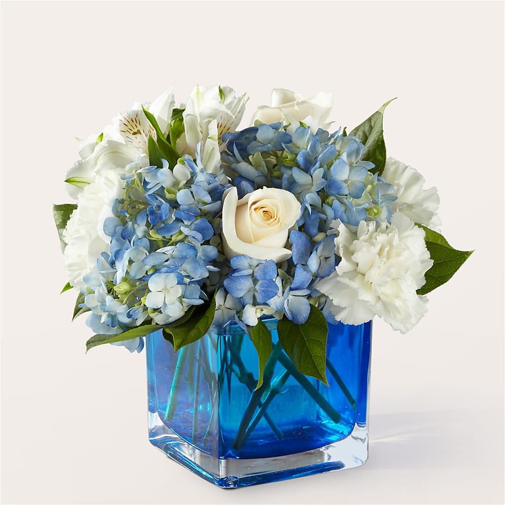 Soothing Waters Bouquet – KELLEN'S FLORIST INC, Hobart IN