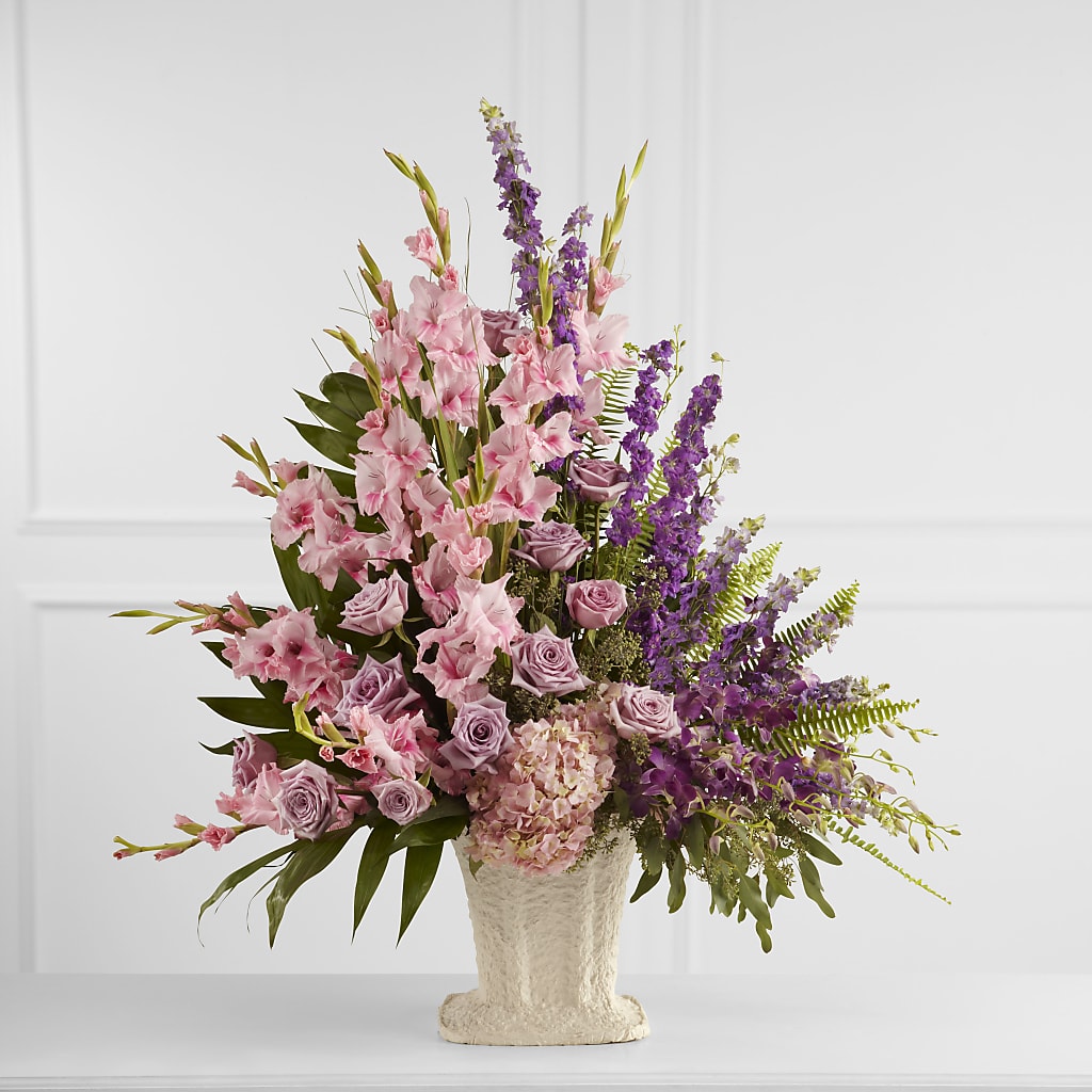 Flowing Garden Arrangement – KELLEN'S FLORIST INC, Hobart IN