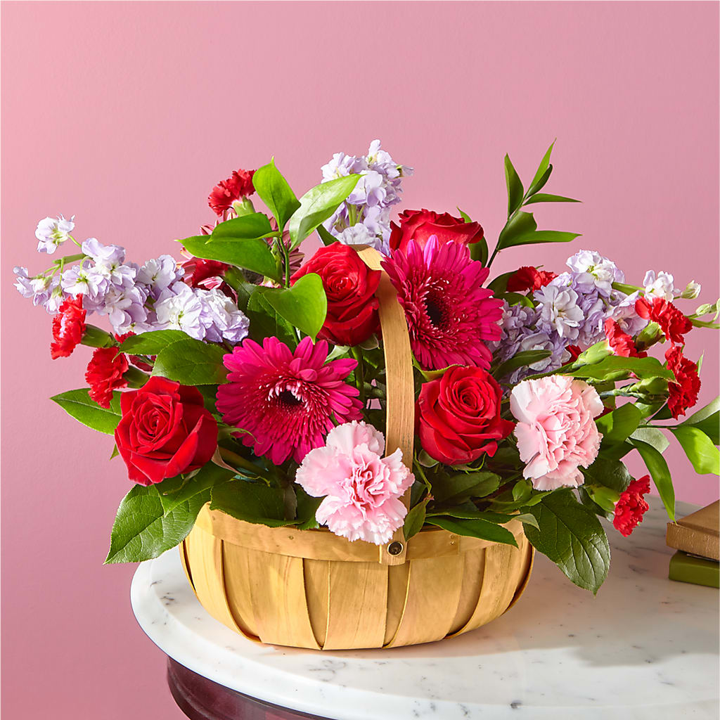 Pink Picnic Basket – KELLEN'S FLORIST INC, Hobart IN