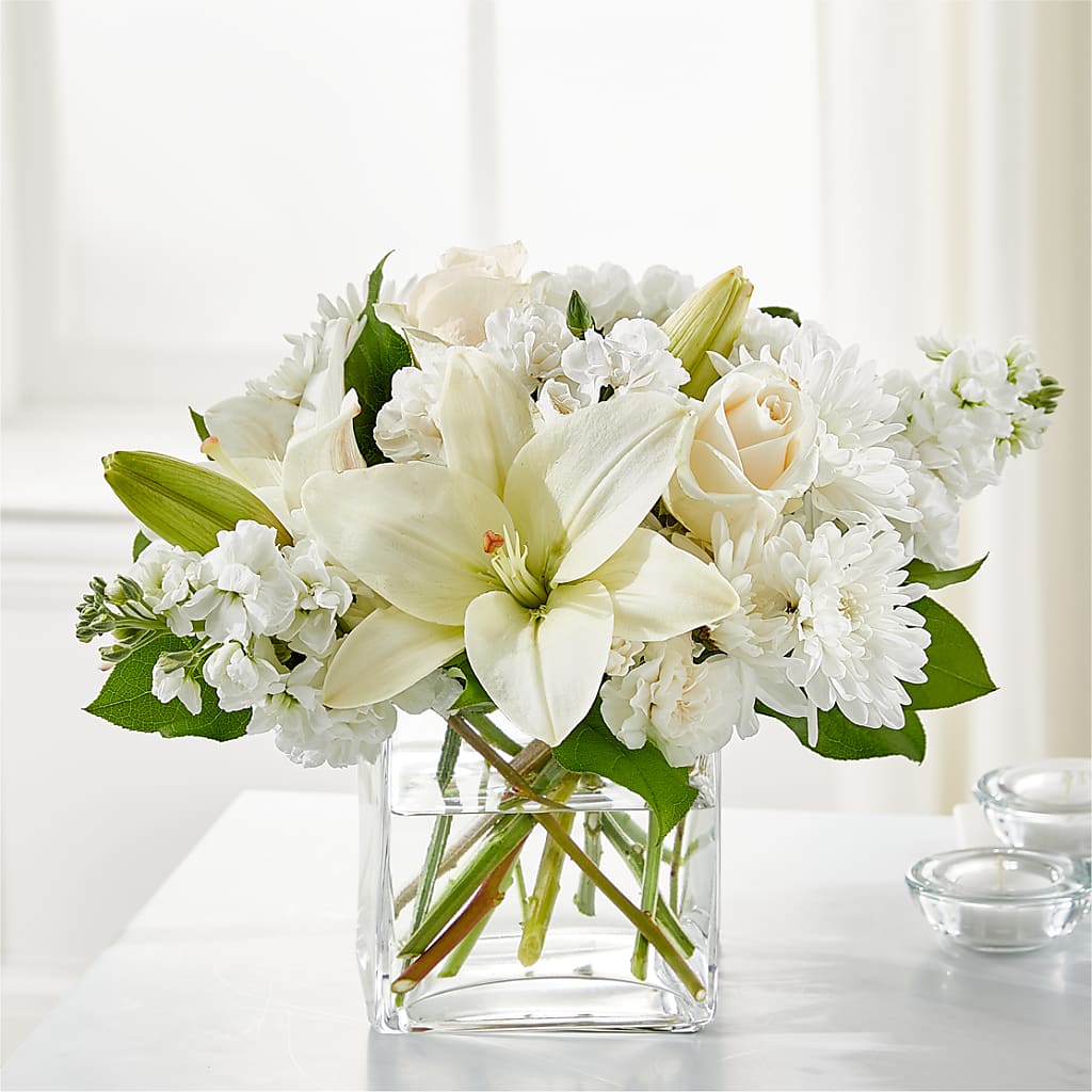 Gentle Breeze Bouquet – KELLEN'S FLORIST INC, Hobart IN