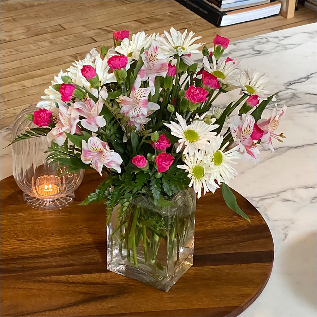 Sweet Surprises® Bouquet – KELLEN'S FLORIST INC, Hobart IN