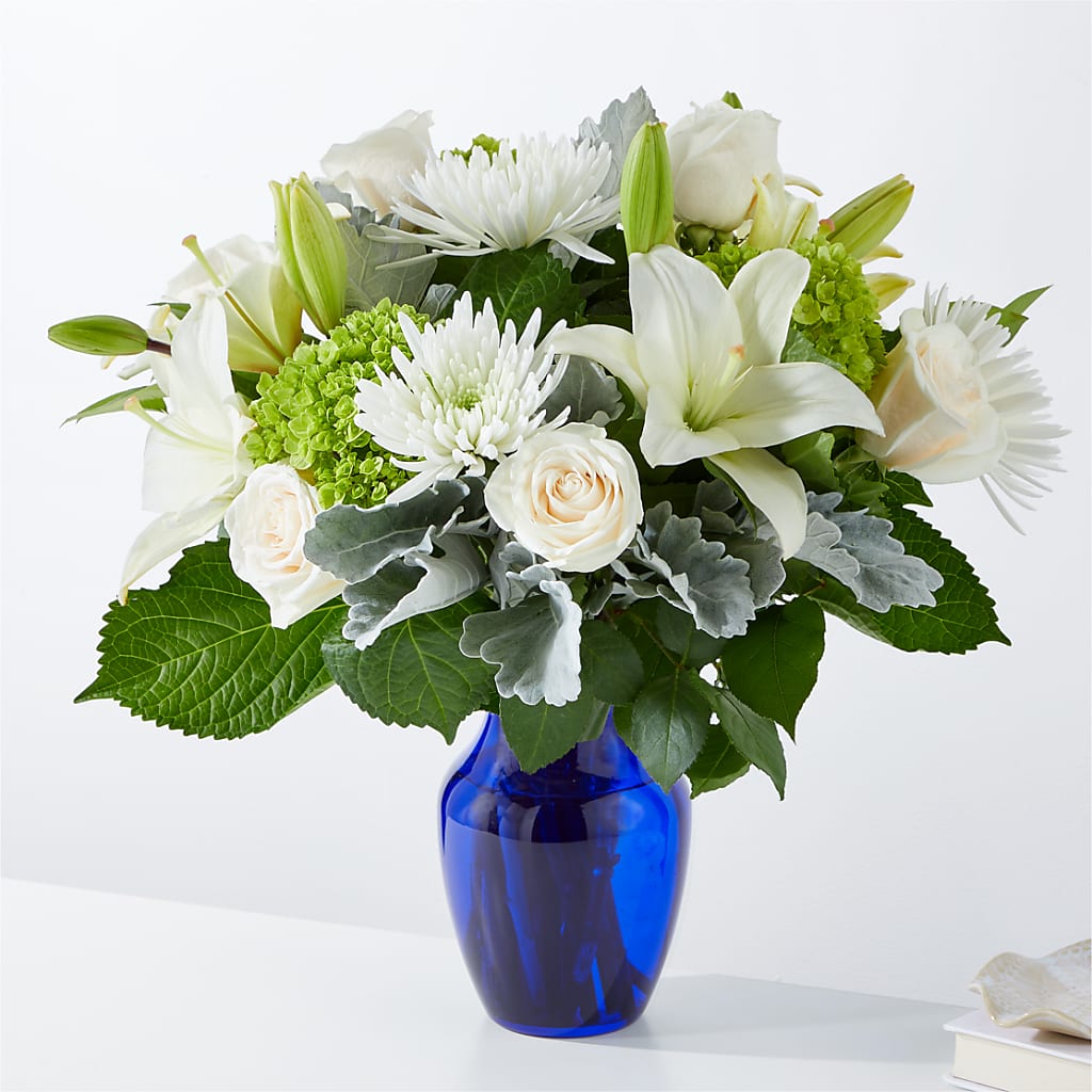 Snowy Dreams Bouquet – KELLEN'S FLORIST INC, Hobart IN