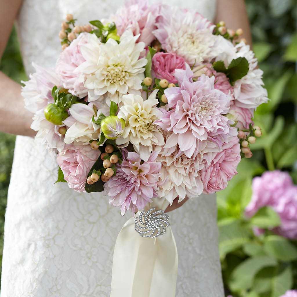 Heart's Promise Bouquet – KELLEN'S FLORIST INC, Hobart IN