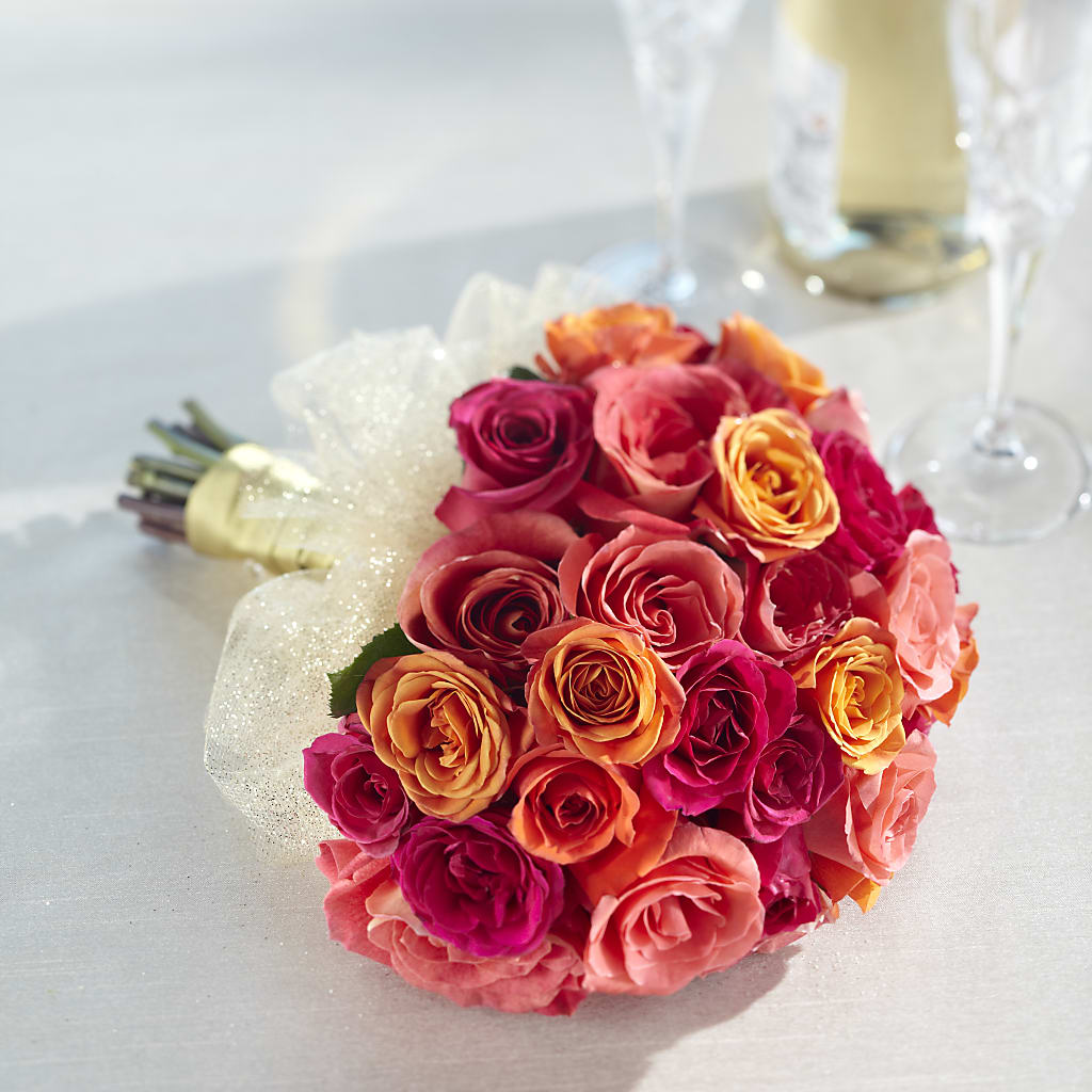 Sweet Roses Bouquet – KELLEN'S FLORIST INC, Hobart IN