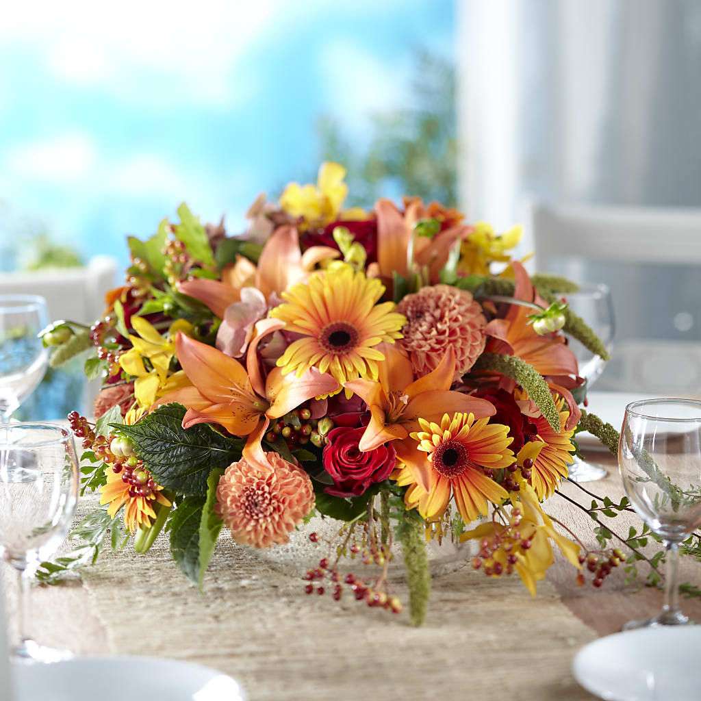 One and Only Centerpiece – KELLEN'S FLORIST INC, Hobart IN