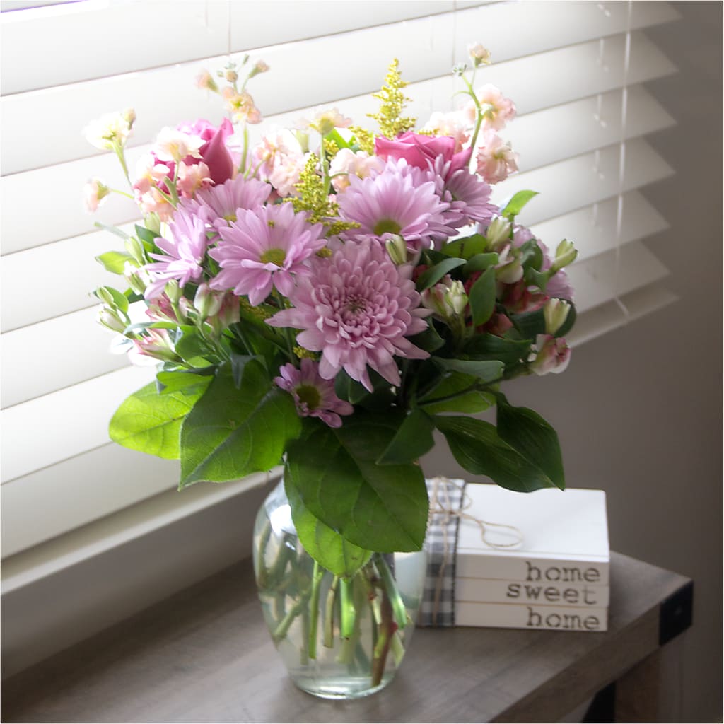 Pastel Tradition - A Florist Original – KELLEN'S FLORIST INC, Hobart IN