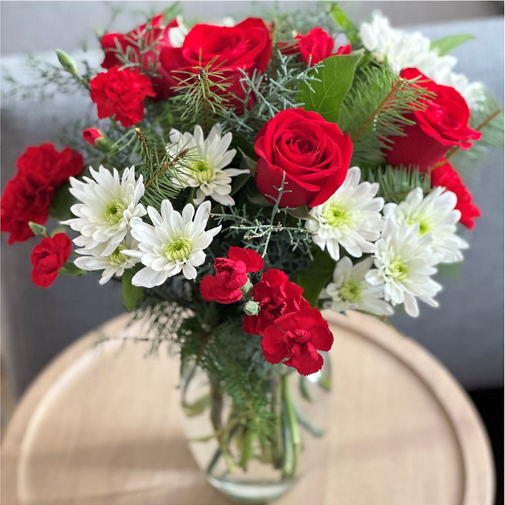 Seasonal Magic Bouquet – KELLEN'S FLORIST INC, Hobart IN