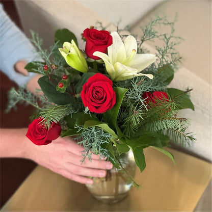 Glittering Lights Bouquet – KELLEN'S FLORIST INC, Hobart IN