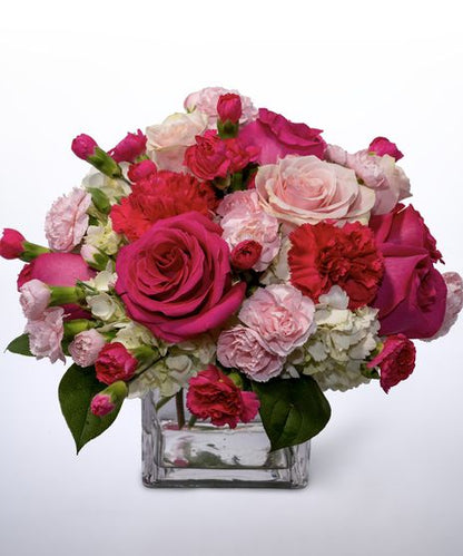 LOVE & HUGS BOUQUET – KELLEN'S FLORIST INC, Hobart IN