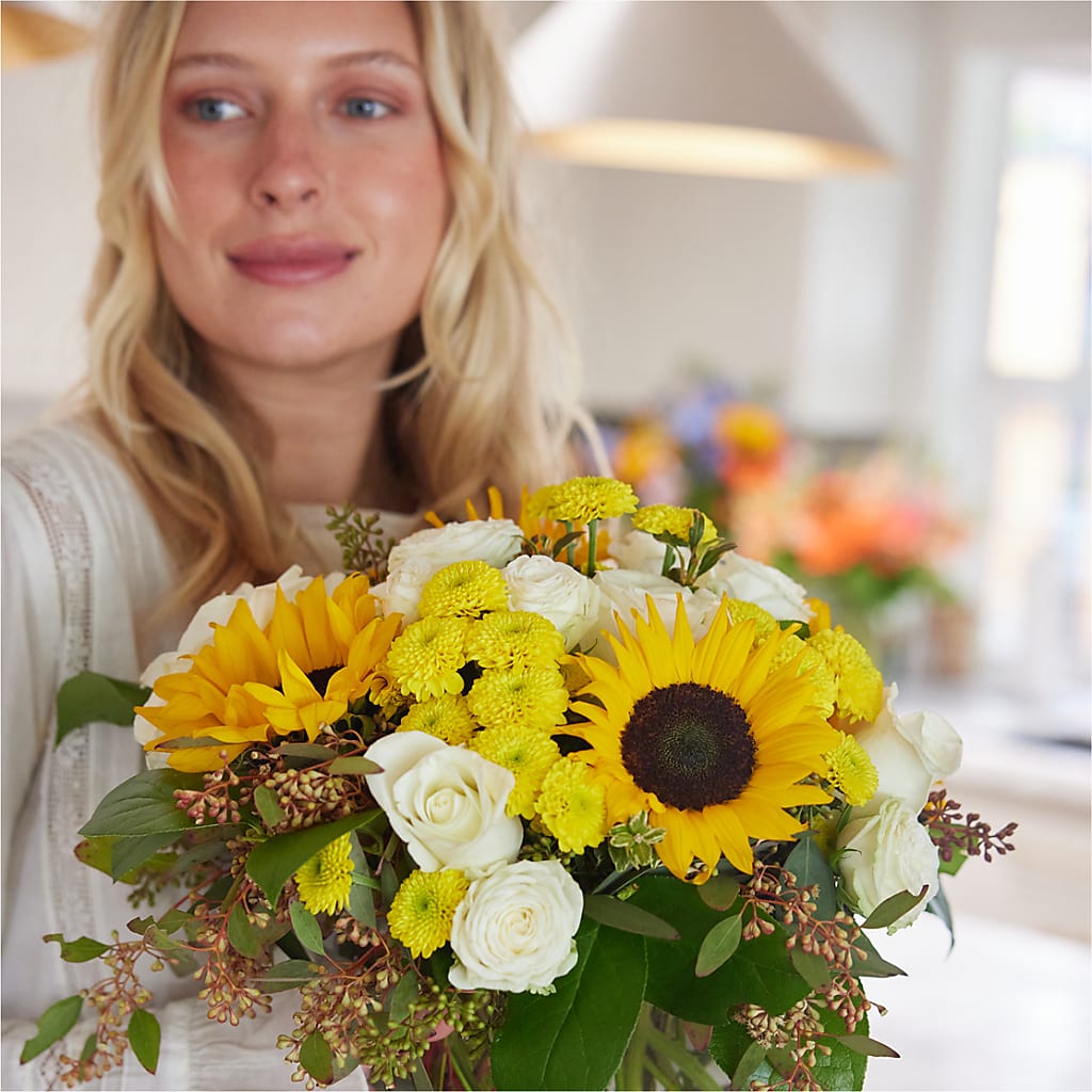 Luminous Morning Bouquet – KELLEN'S FLORIST INC, Hobart IN