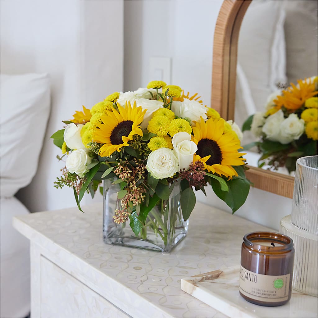 Luminous Morning Bouquet – KELLEN'S FLORIST INC, Hobart IN