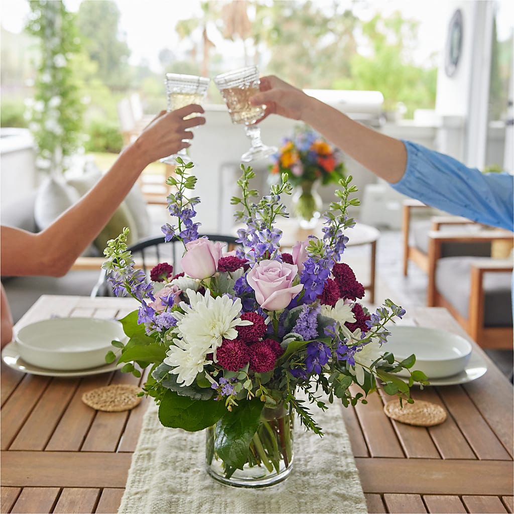 Violet Frost Bouquet – KELLEN'S FLORIST INC, Hobart IN