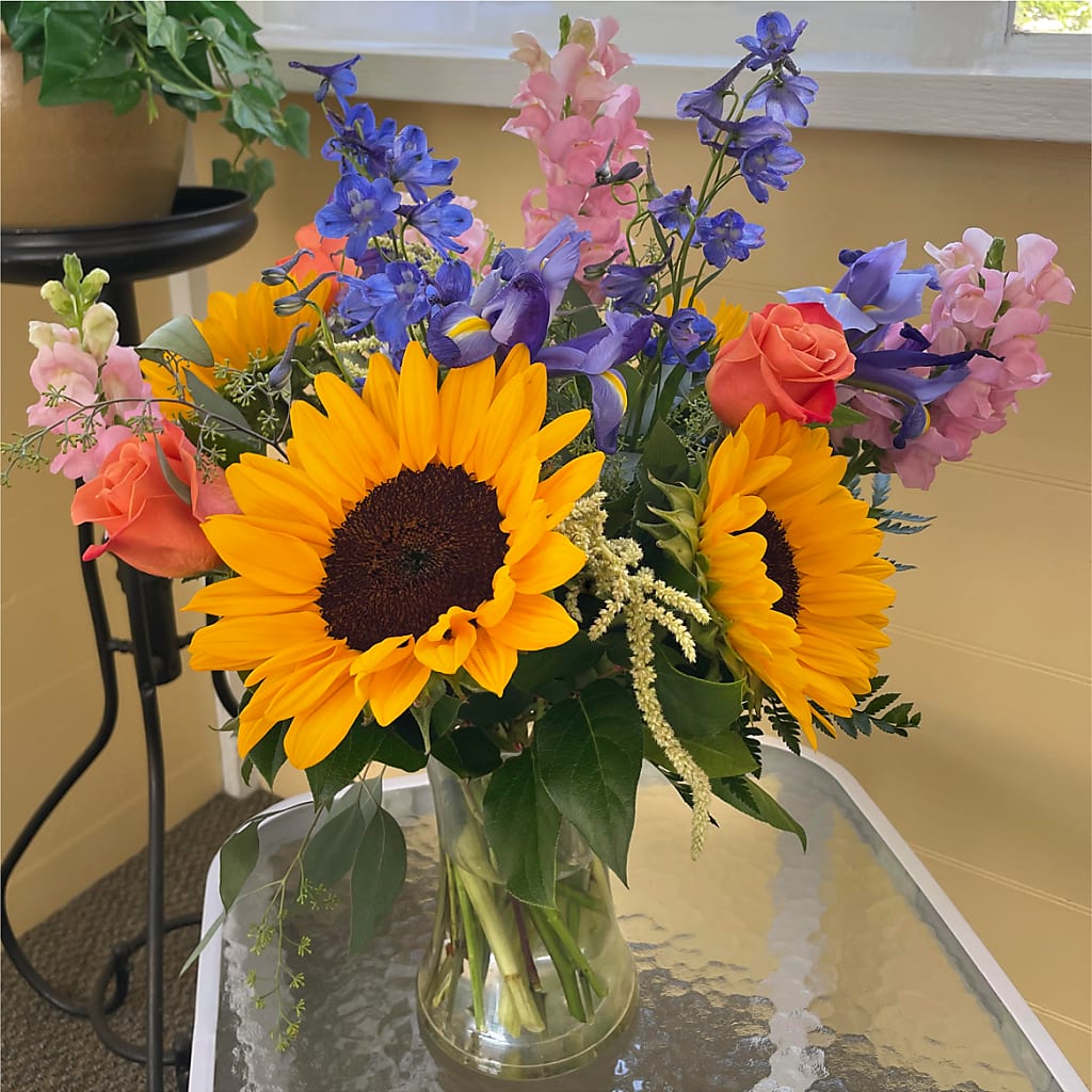 Rays of Life Bouquet – KELLEN'S FLORIST INC, Hobart IN