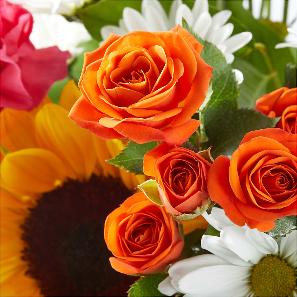 Sun-drenched Blooms Bouquet – KELLEN'S FLORIST INC, Hobart IN