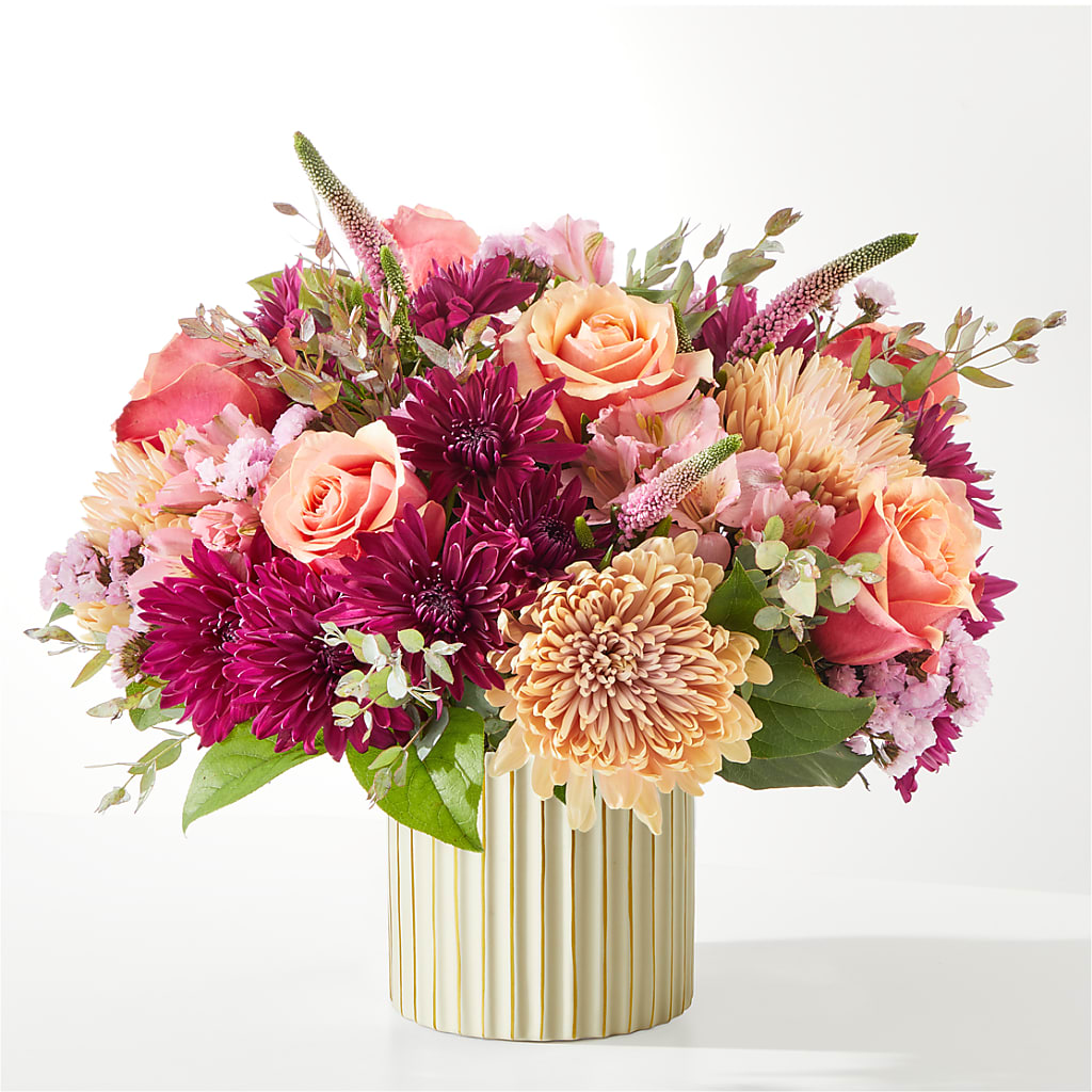 Berry Cobbler Bouquet with Ivory Vase – KELLEN'S FLORIST INC, Hobart IN