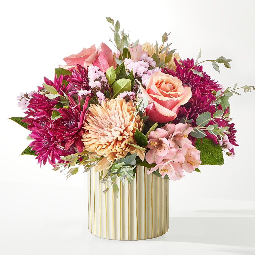 Berry Cobbler Bouquet with Ivory Vase – KELLEN'S FLORIST INC, Hobart IN