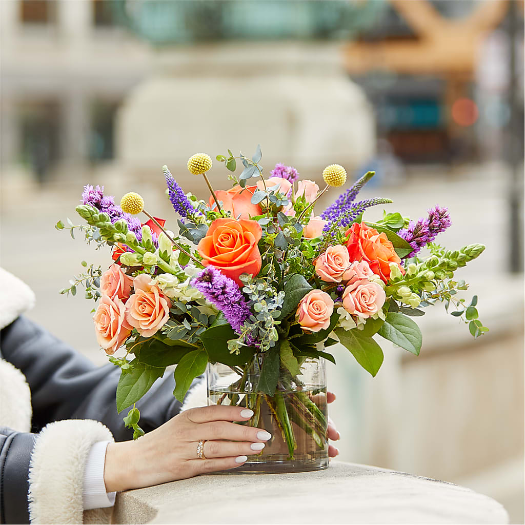 The Standout Bouquet – KELLEN'S FLORIST INC, Hobart IN