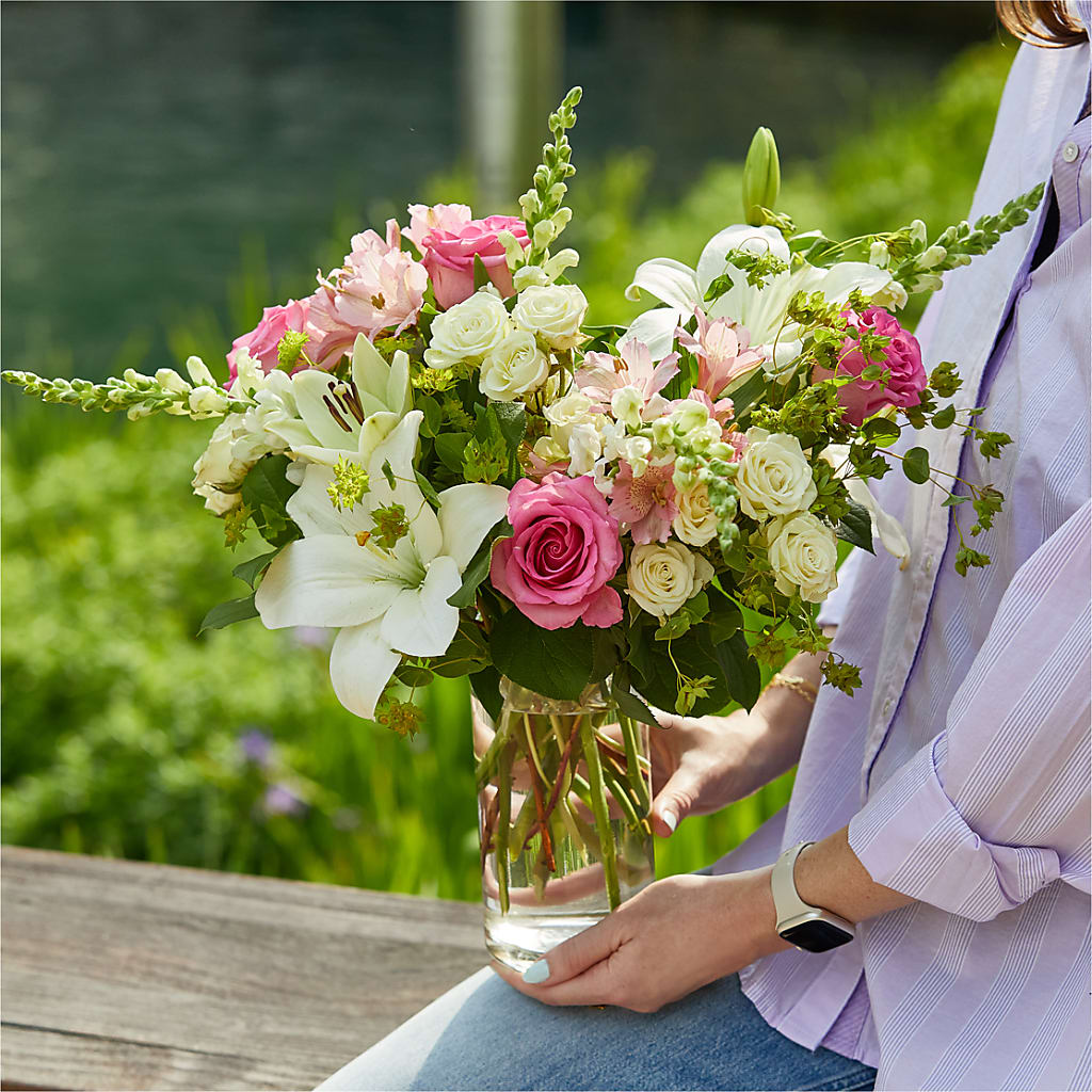 Fondly Bouquet – KELLEN'S FLORIST INC, Hobart IN